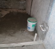 主臥衛(wèi)生間對面臺盆上水