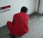 東順的工人正在認真的施工中.jpg